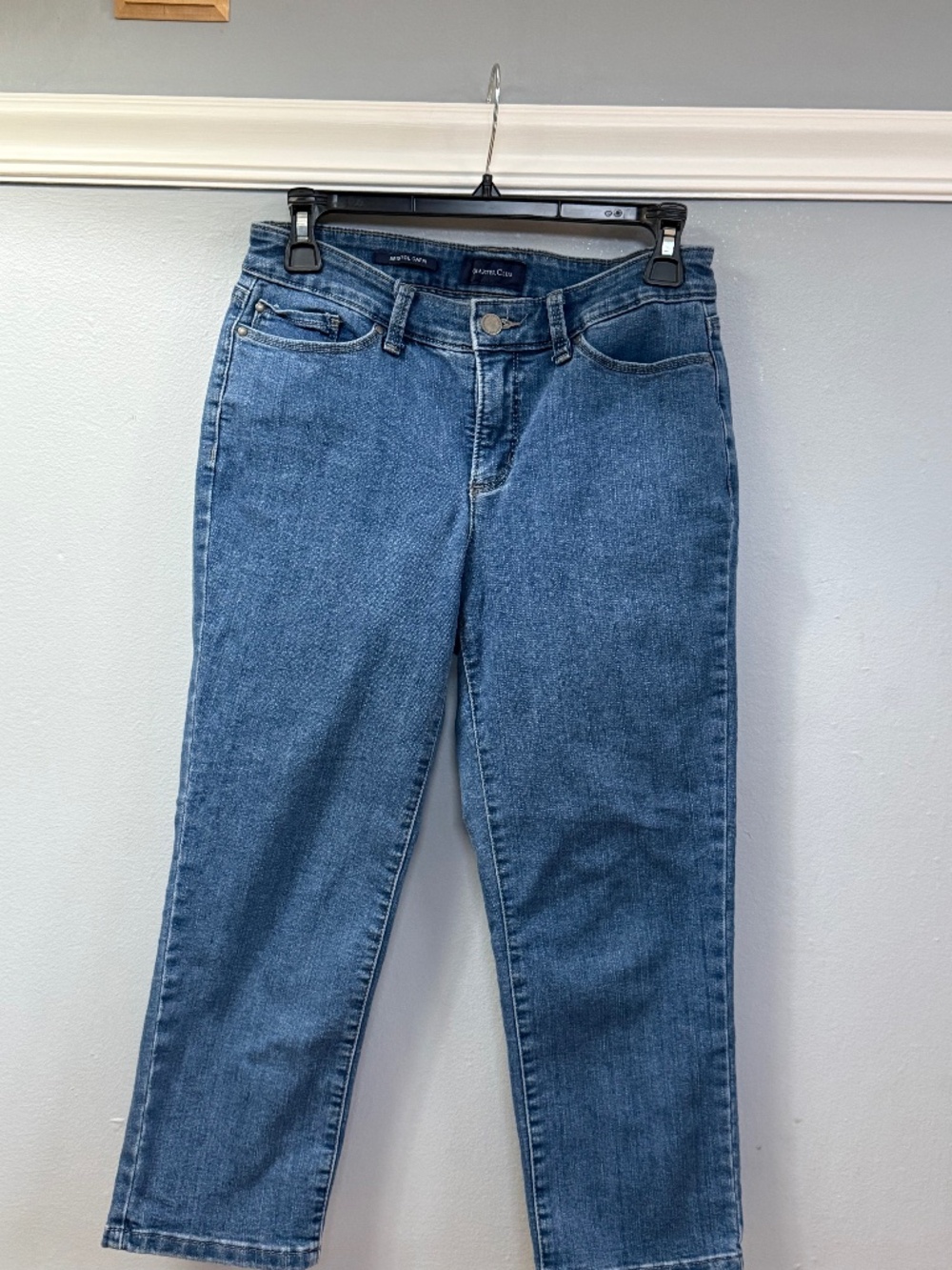 Charter Club Bristol Capri Jeans Womens 2P Petite Blue Stretch Denim